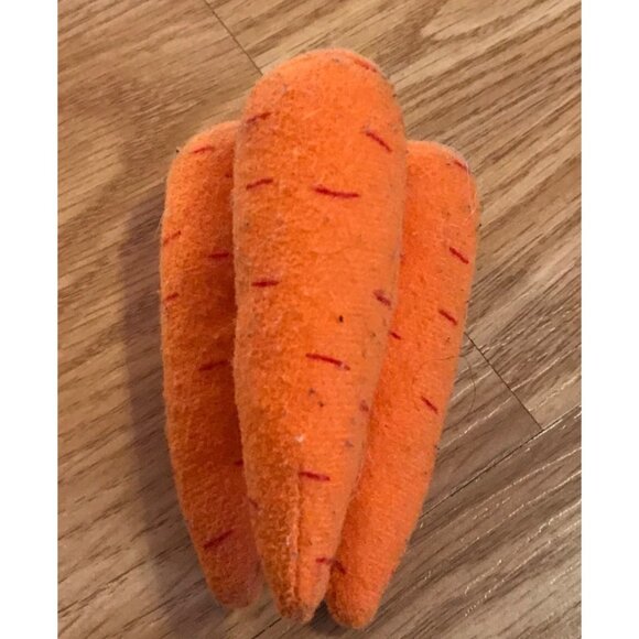 Plush Vegetable Toy Set For Kids Carrots, Leek, Eggplant, Pepper Mushroom - Picture 6 of 7